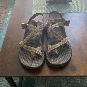 Women’s Chacos-NEGOTIABLE PRICE